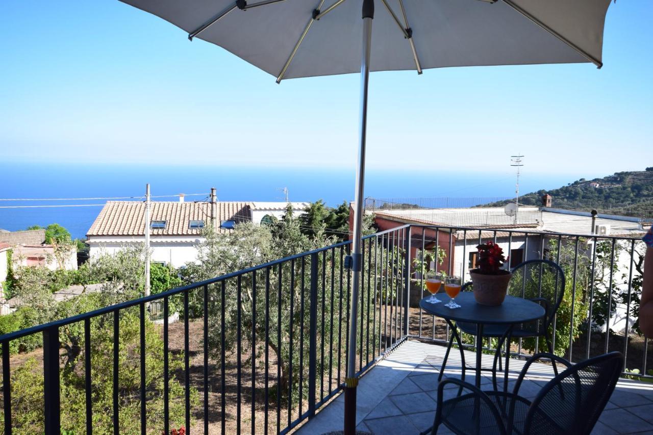 Fondo Santa Lucia Apartment SantʼAgata sui Due Golfi Cameră foto
