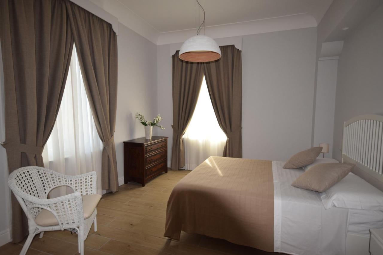 Fondo Santa Lucia Apartment SantʼAgata sui Due Golfi Cameră foto