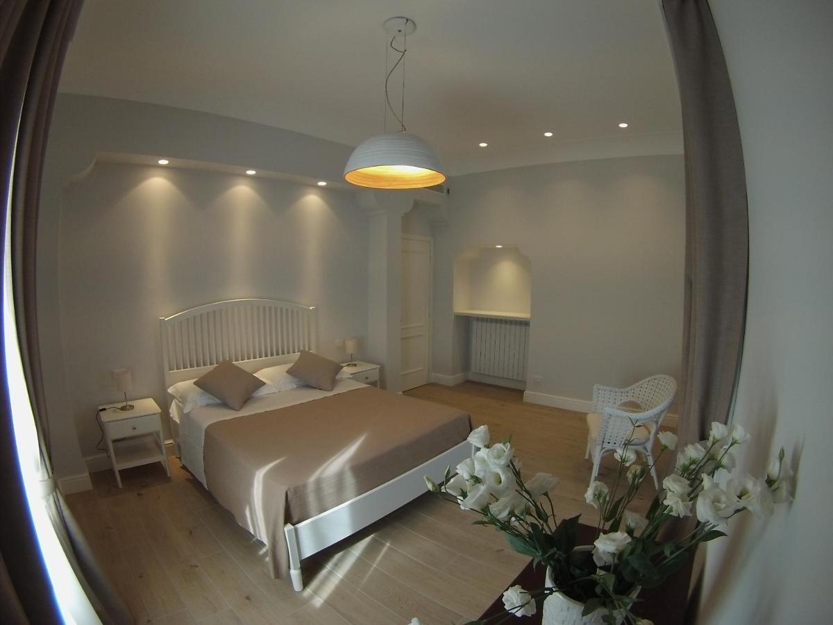 Fondo Santa Lucia Apartment SantʼAgata sui Due Golfi Cameră foto