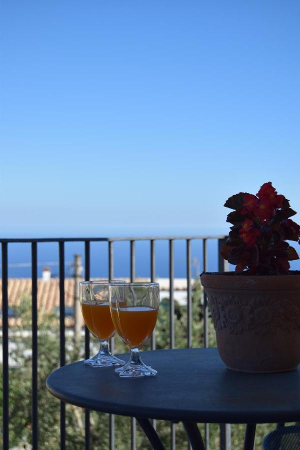 Fondo Santa Lucia Apartment SantʼAgata sui Due Golfi Cameră foto